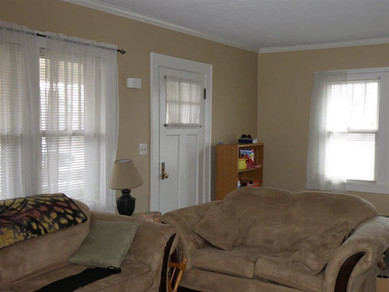 1309 S 8th St, Goshen, IN 46526 photo 2