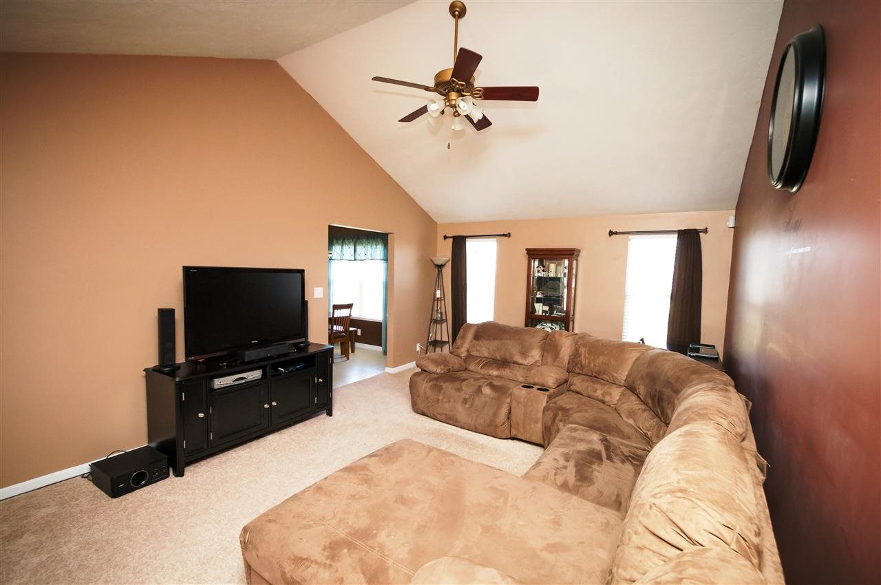 12733 Cold Water Dr, Evansville, IN 47725 photo 23