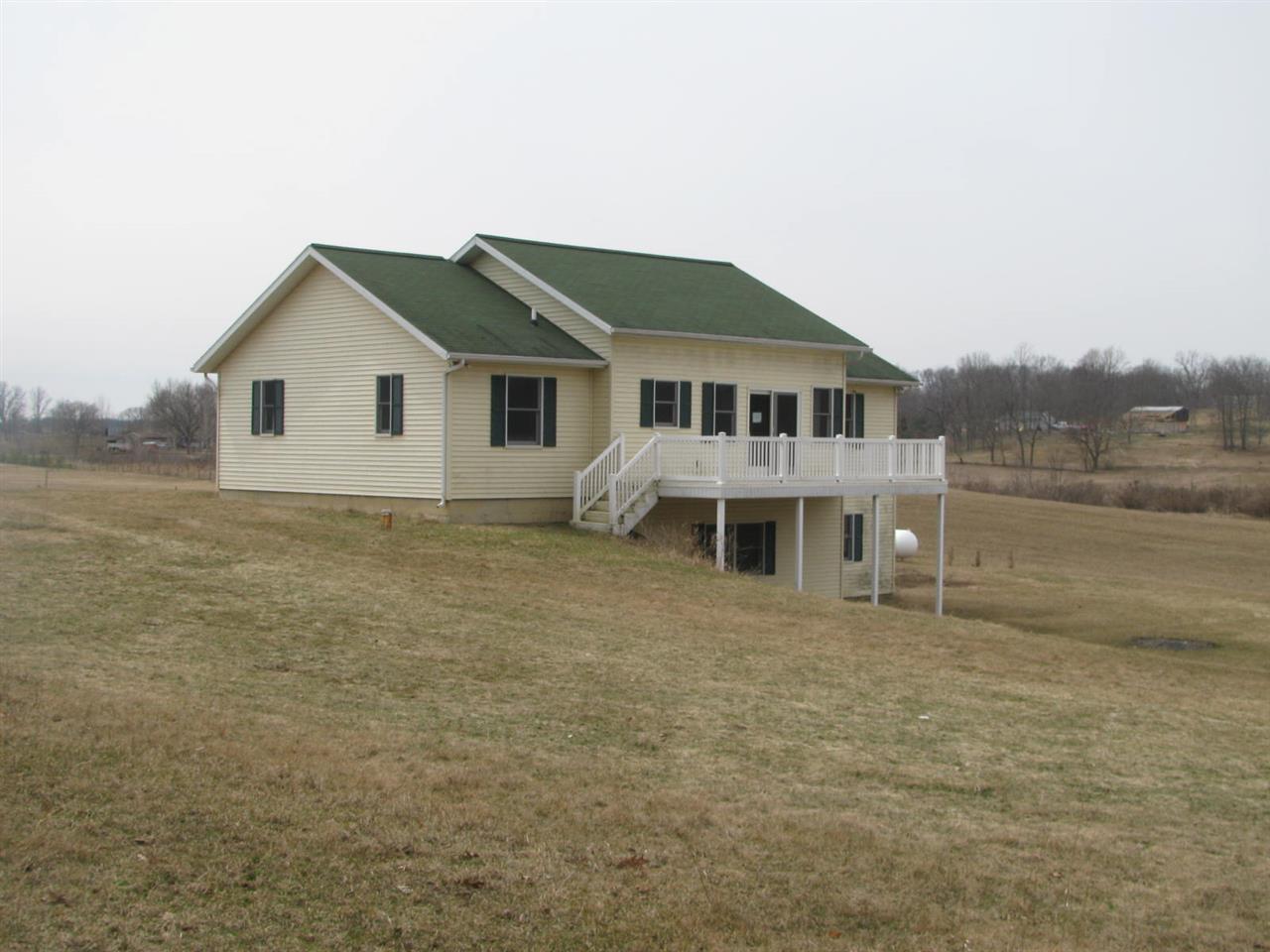 2268 W 175 N, Albion, IN 46701 photo 1