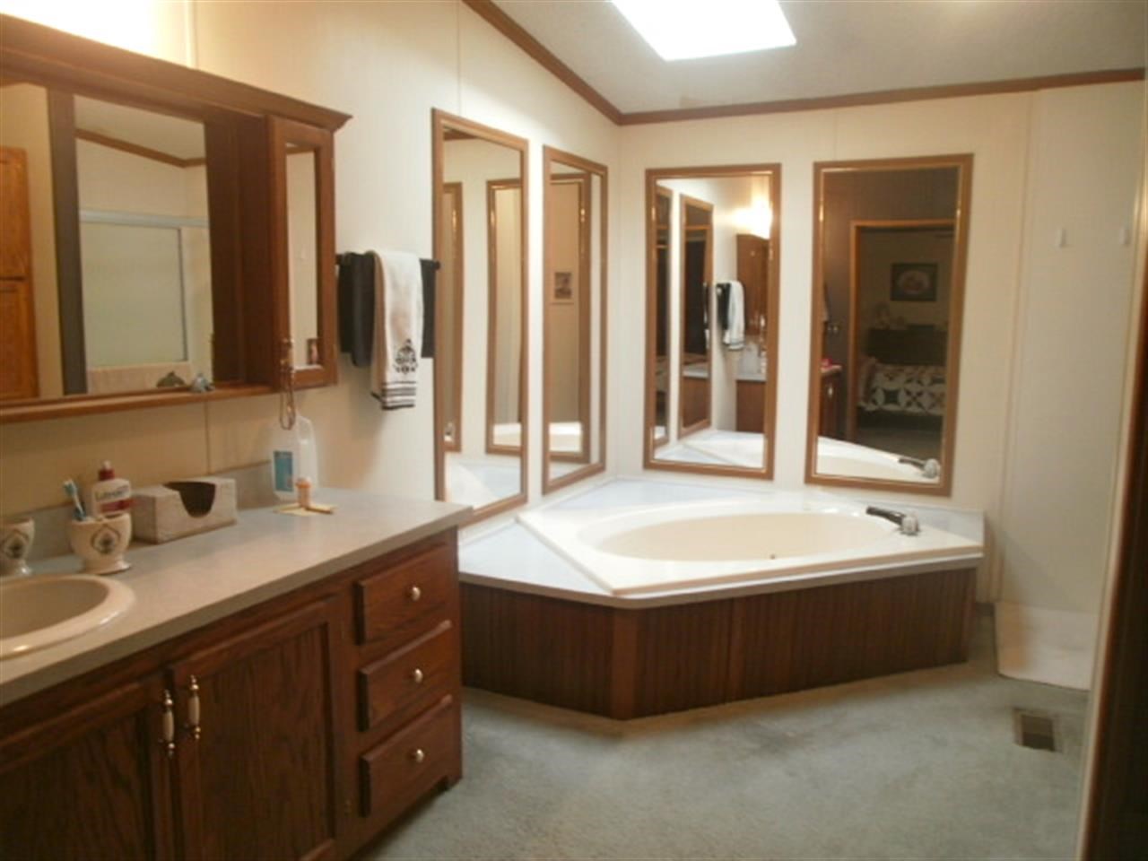 841 S 250 E, Winona Lake, IN 46590 photo 17