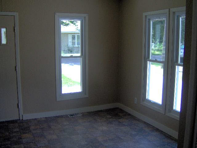 115 E Orange St, Cromwell, IN 46732 photo 7