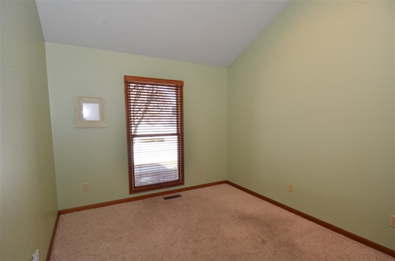 15215 Roswell Ct, Granger, IN 46530 photo 13