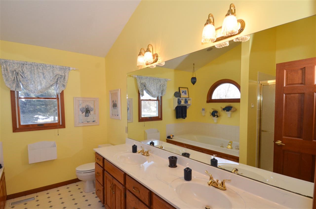 15215 Roswell Ct, Granger, IN 46530 photo 16