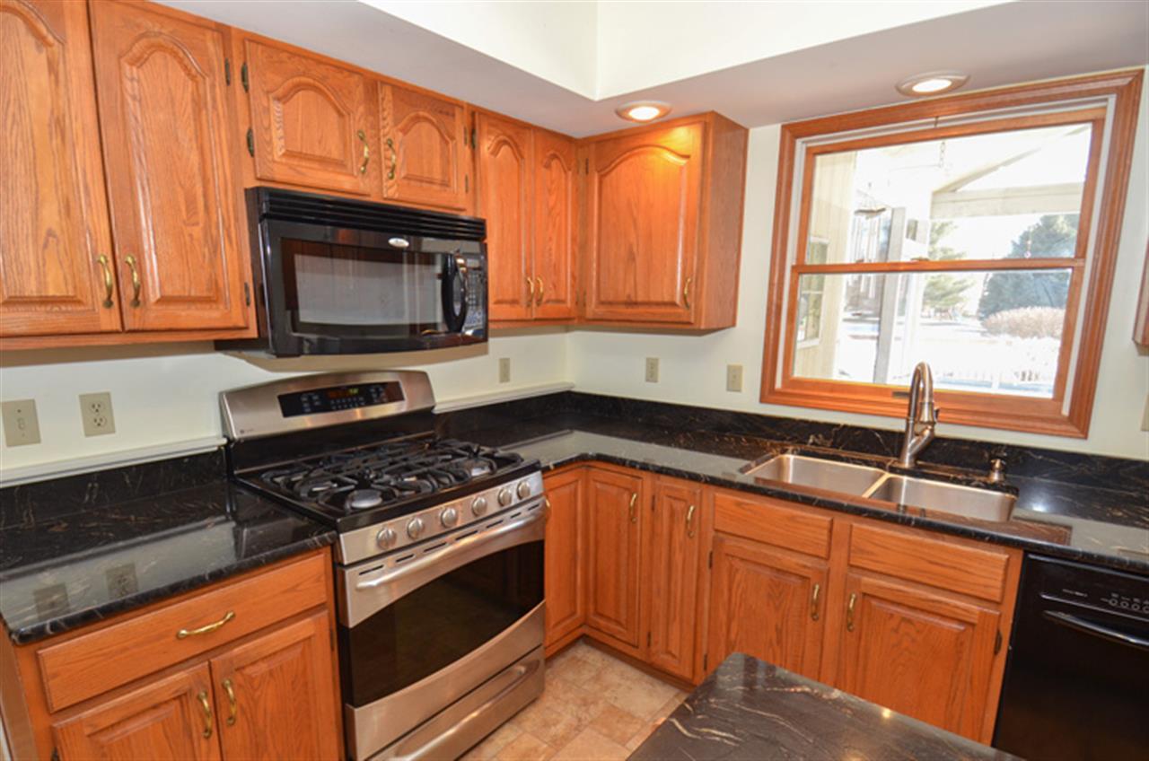 15215 Roswell Ct, Granger, IN 46530 photo 9