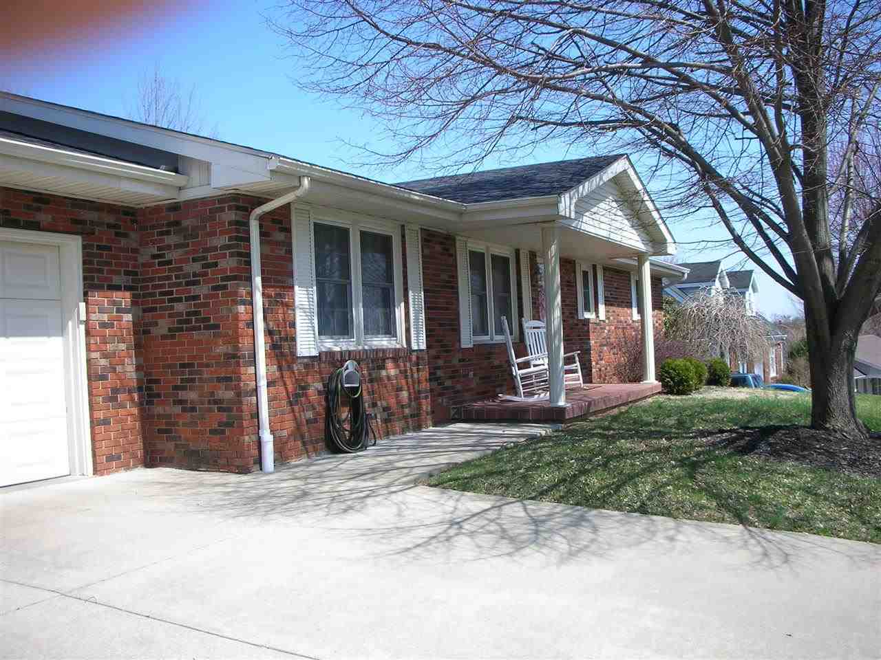 925 Frontier Dr, Henderson, KY 42420 photo 3