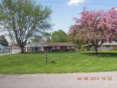 1212 Pelham Dr, Fort Wayne, IN 46825 photo 1