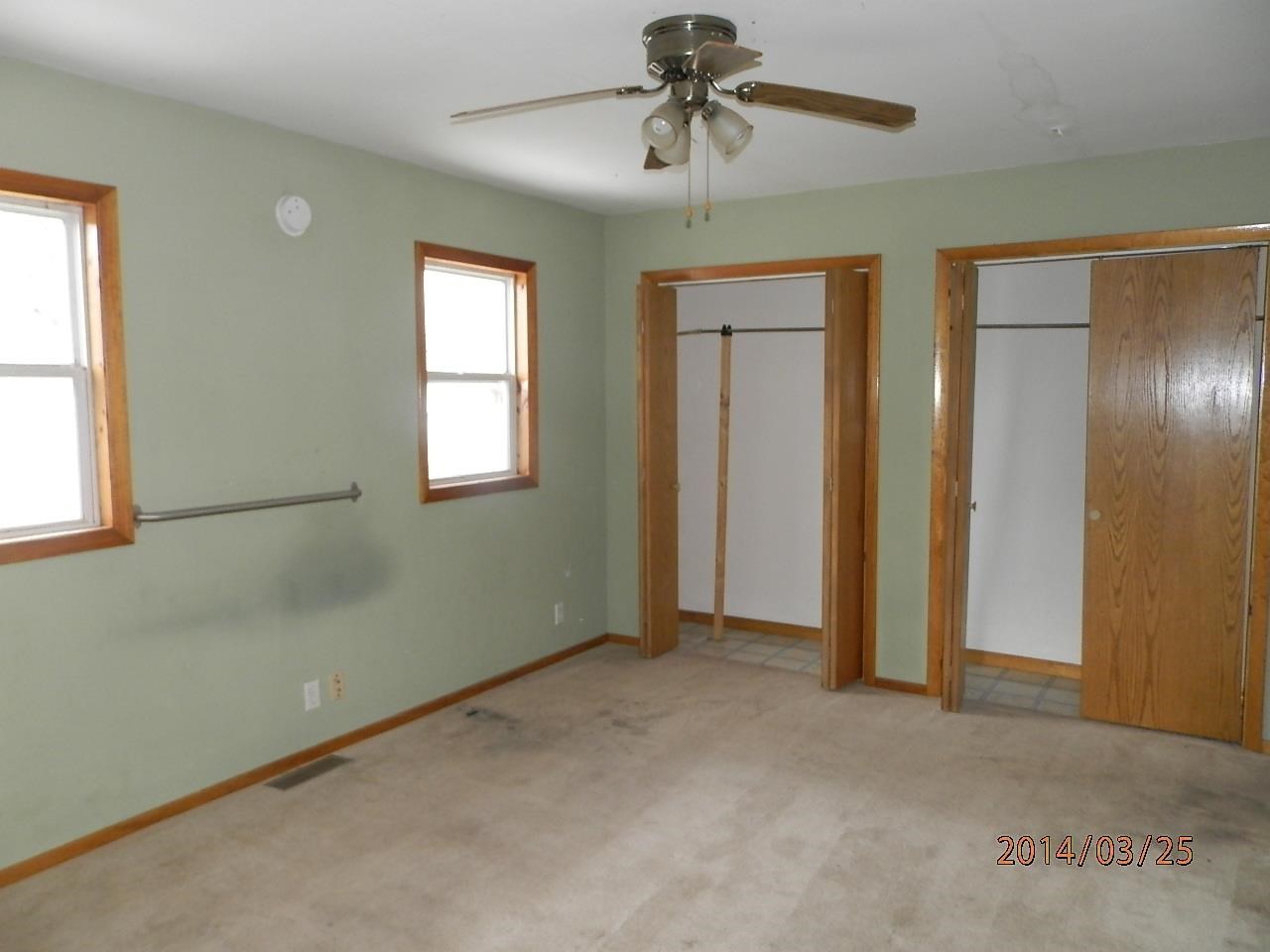 217 Lisle St, Kendallville, IN 46755 photo 3