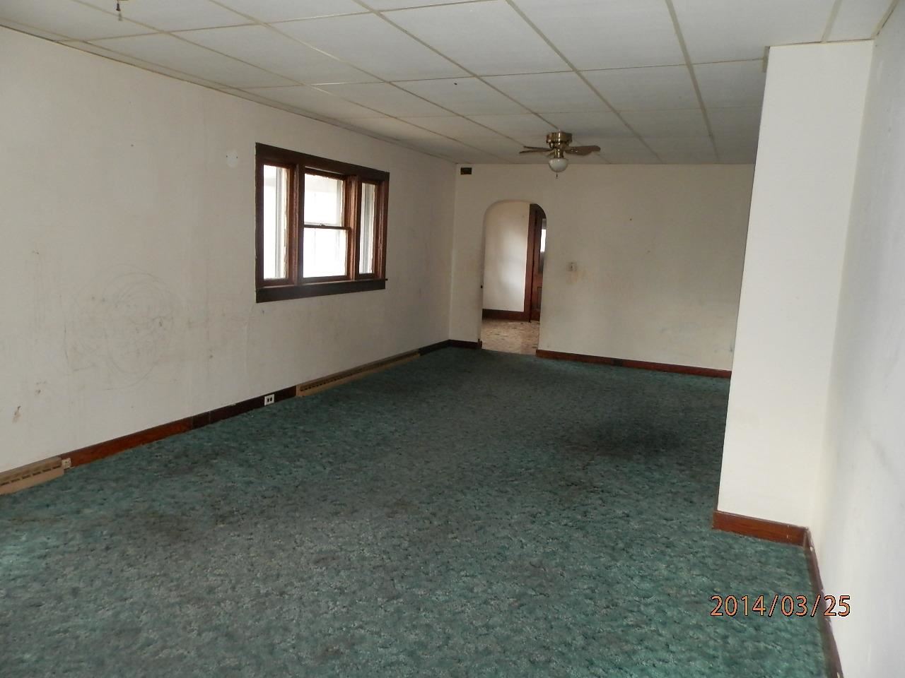 217 Lisle St, Kendallville, IN 46755 photo 11