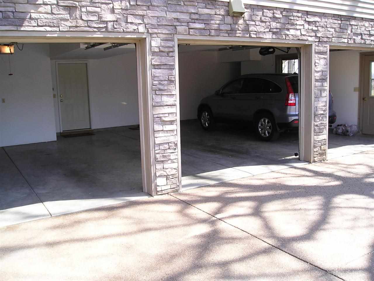 7800 River Ridge Ln, Evansville, IN 47712 photo 3