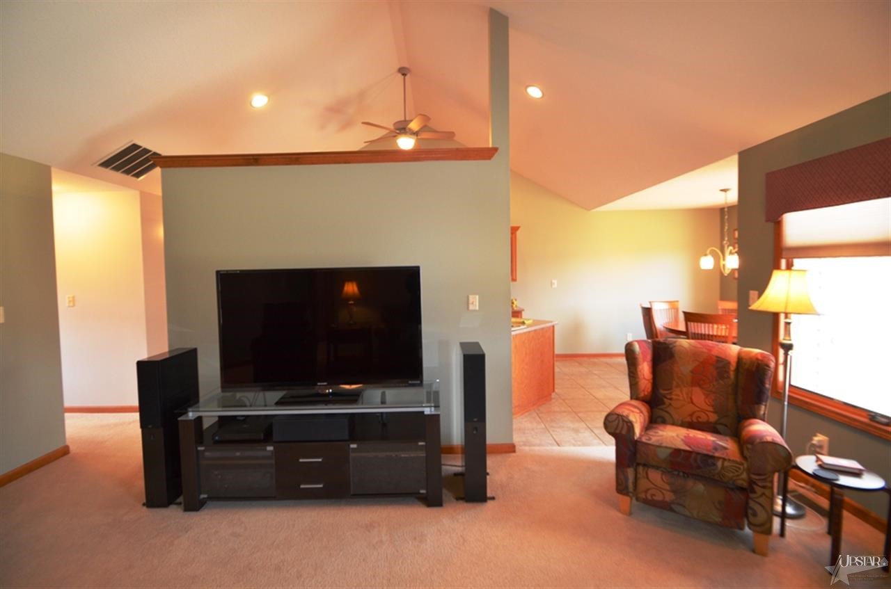 1615 Brook Ct, Ossian, IN 46777 photo 9