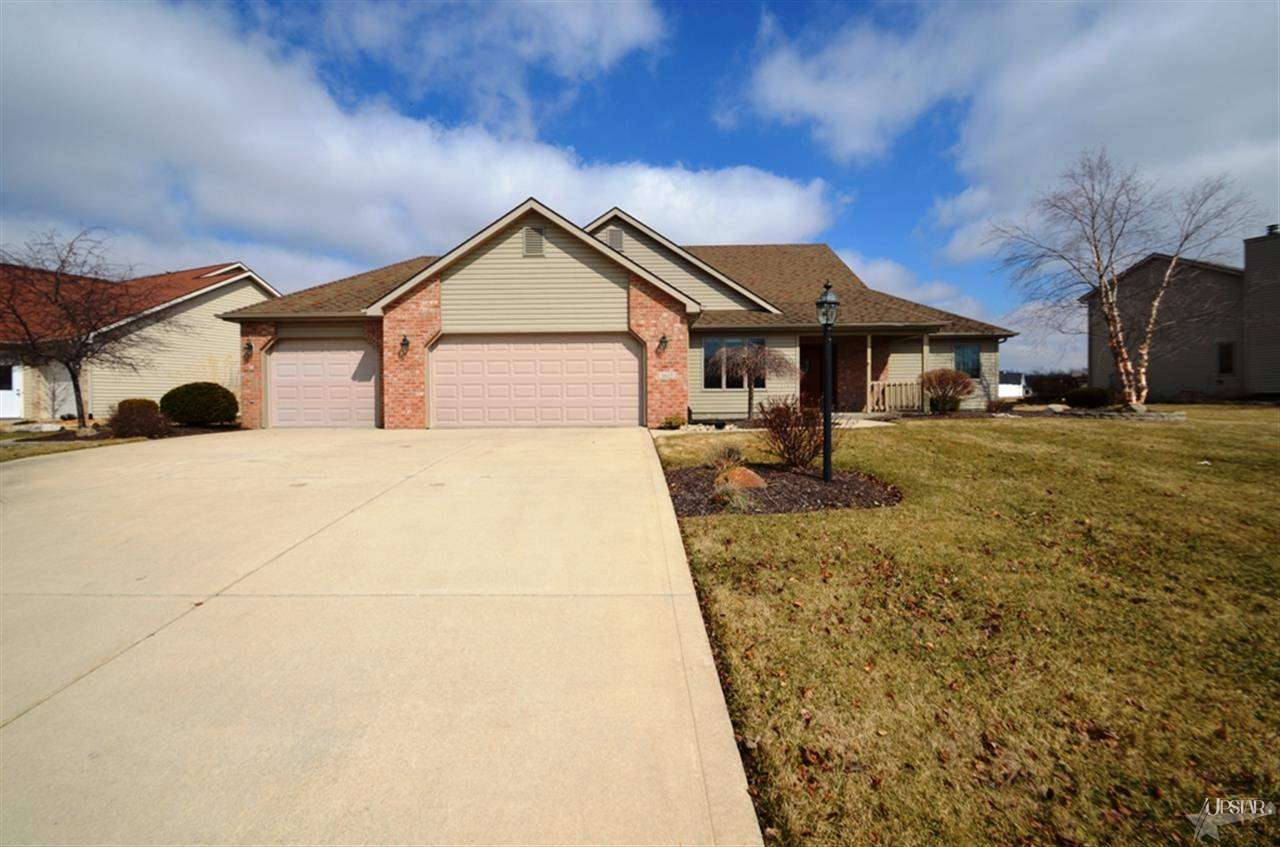 1615 Brook Ct, Ossian, IN 46777 photo 1