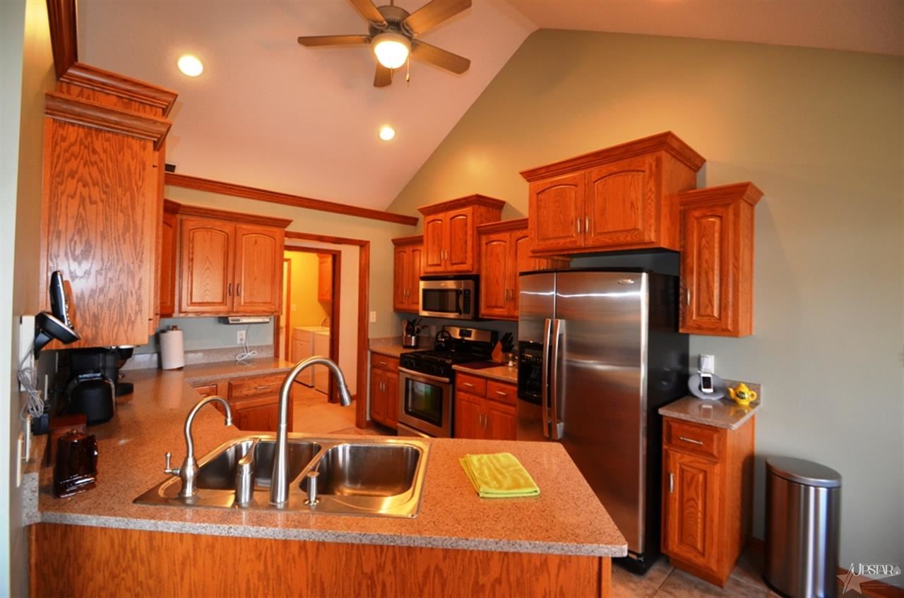 1615 Brook Ct, Ossian, IN 46777 photo 5
