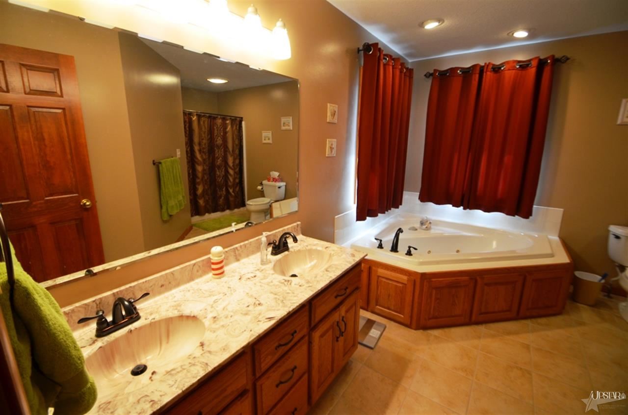 1615 Brook Ct, Ossian, IN 46777 photo 21