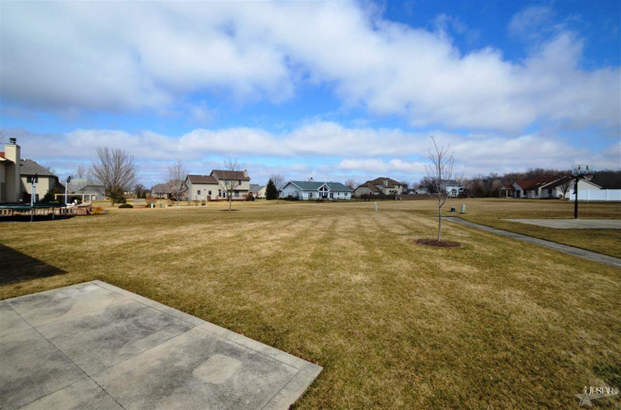 1615 Brook Ct, Ossian, IN 46777 photo 30