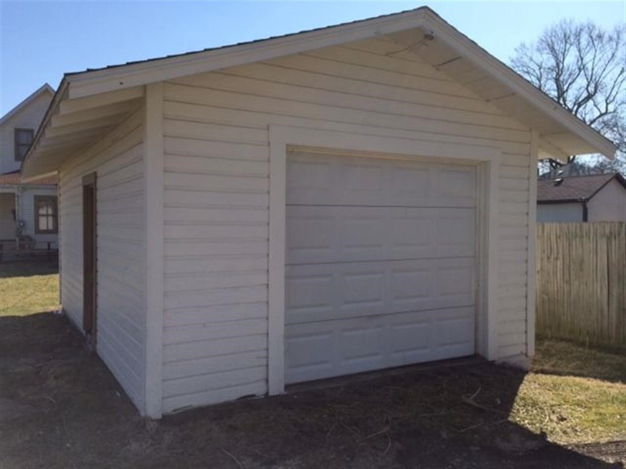 56 W Main St, Rossville, IN 46065 photo 25
