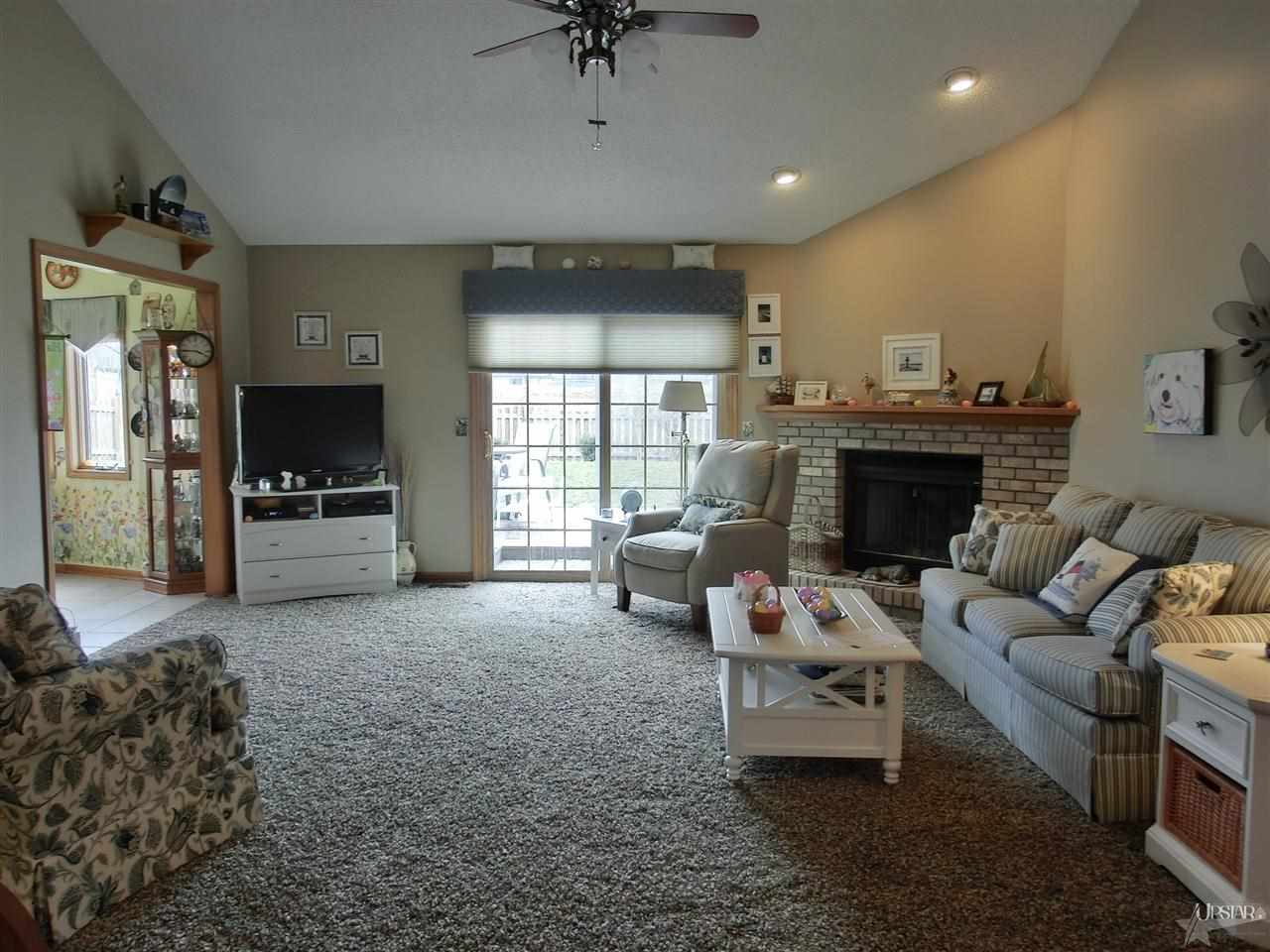 8005 Pebble Creek Pl, Fort Wayne, IN 46835 photo 3