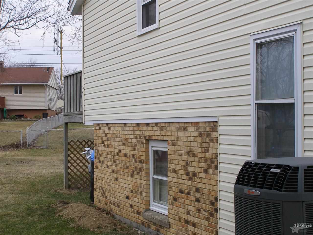 6637 Baytree Dr, Fort Wayne, IN 46825 photo 3
