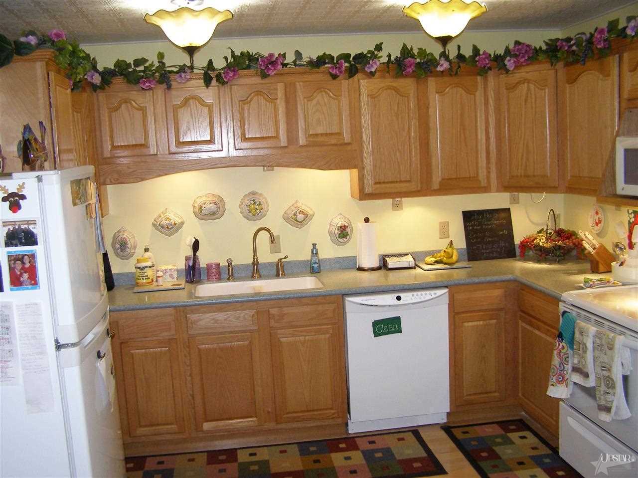 6637 Baytree Dr, Fort Wayne, IN 46825 photo 8