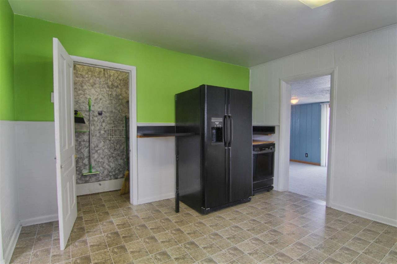 402 W Grant St, Greentown, IN 46936 photo 7