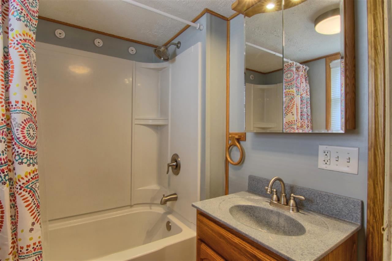 402 W Grant St, Greentown, IN 46936 photo 12