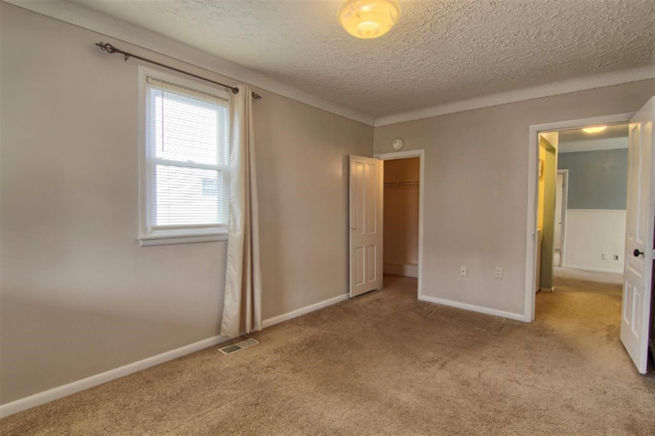 402 W Grant St, Greentown, IN 46936 photo 9