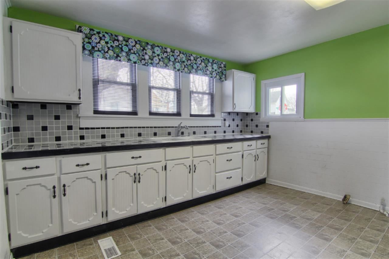 402 W Grant St, Greentown, IN 46936 photo 6