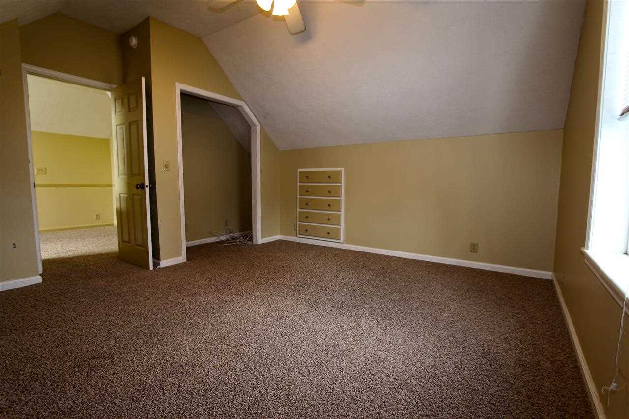 1514 Strong Ave, Elkhart, IN 46514 photo 23