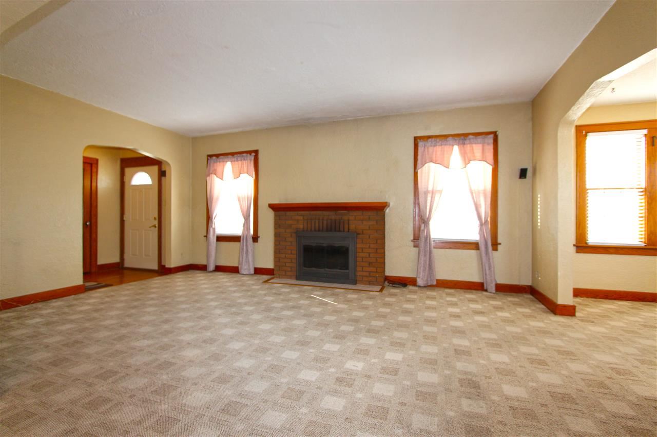1514 Strong Ave, Elkhart, IN 46514 photo 4