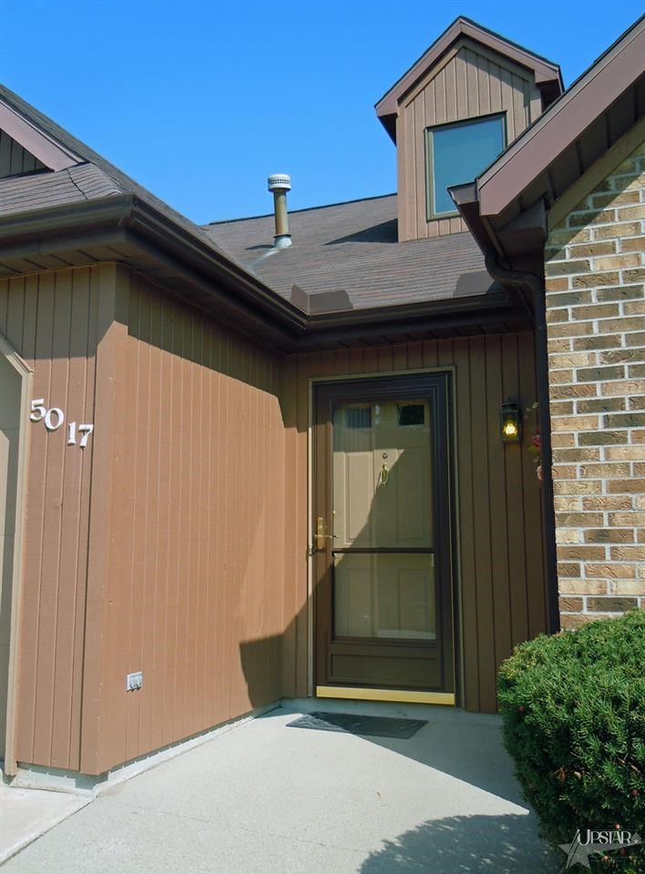 5017 Woodmark Ct, Fort Wayne, IN 46815 photo 2