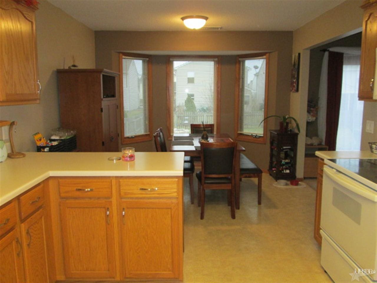 9616 Ballymore Dr, Fort Wayne, IN 46835 photo 6