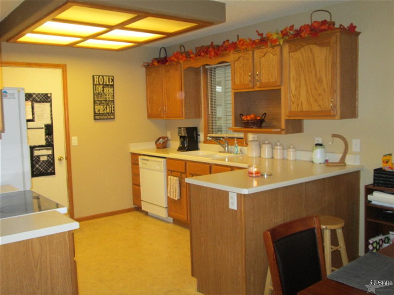 9616 Ballymore Dr, Fort Wayne, IN 46835 photo 5