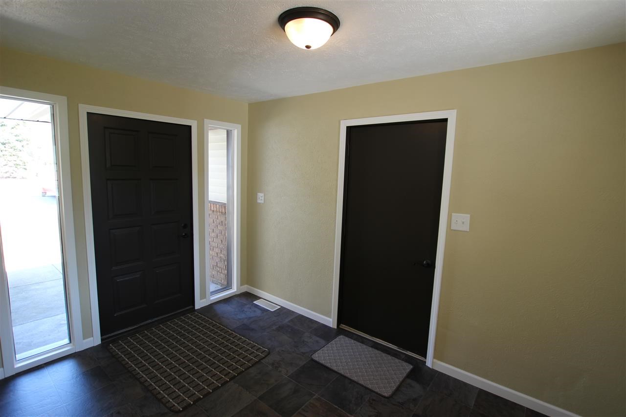 27886 Northcrest Dr, Elkhart, IN 46514 photo 3