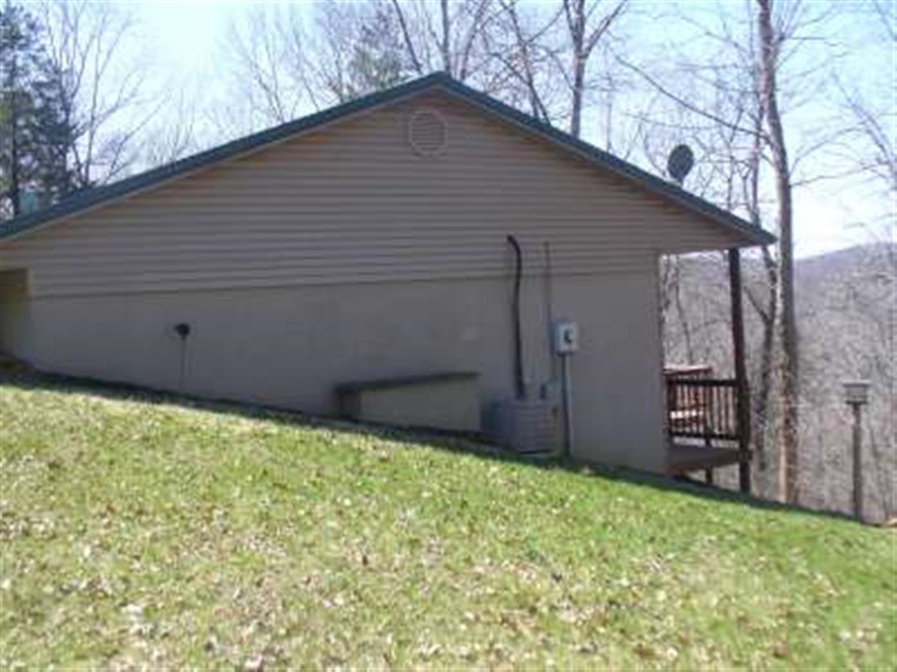 8210 S Ketcham Rd, Bloomington, IN 47403 photo 4