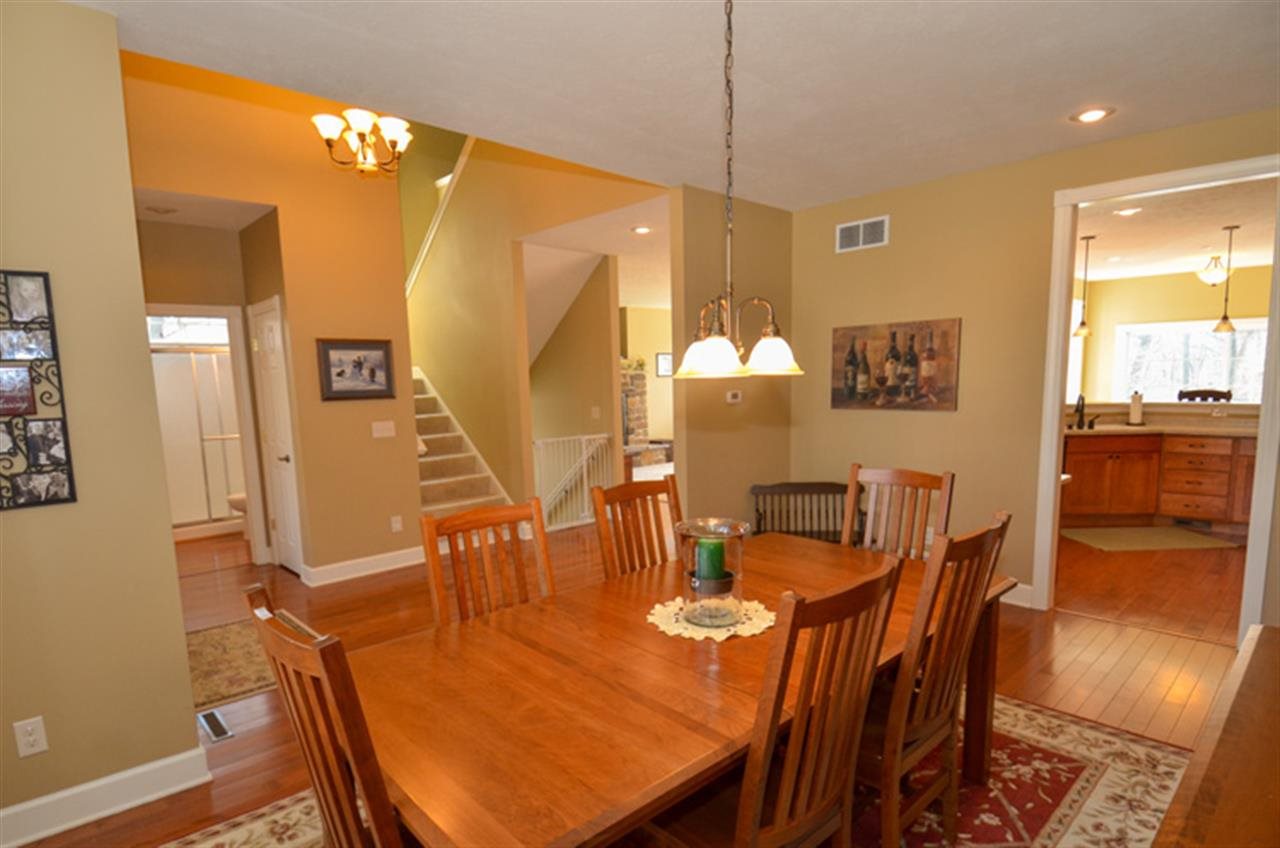 1235 Oak Ridge Dr, South Bend, IN 46617 photo 2