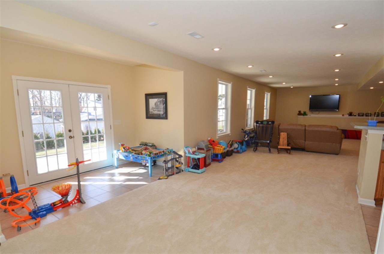 1235 Oak Ridge Dr, South Bend, IN 46617 photo 19