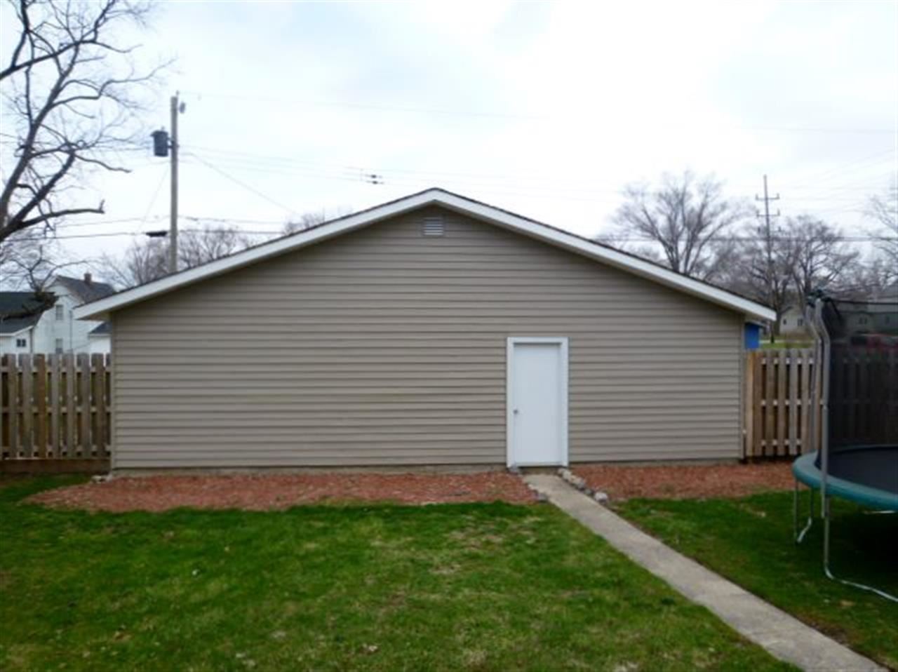 307 E Stephenson St, Marion, IN 46952 photo 19