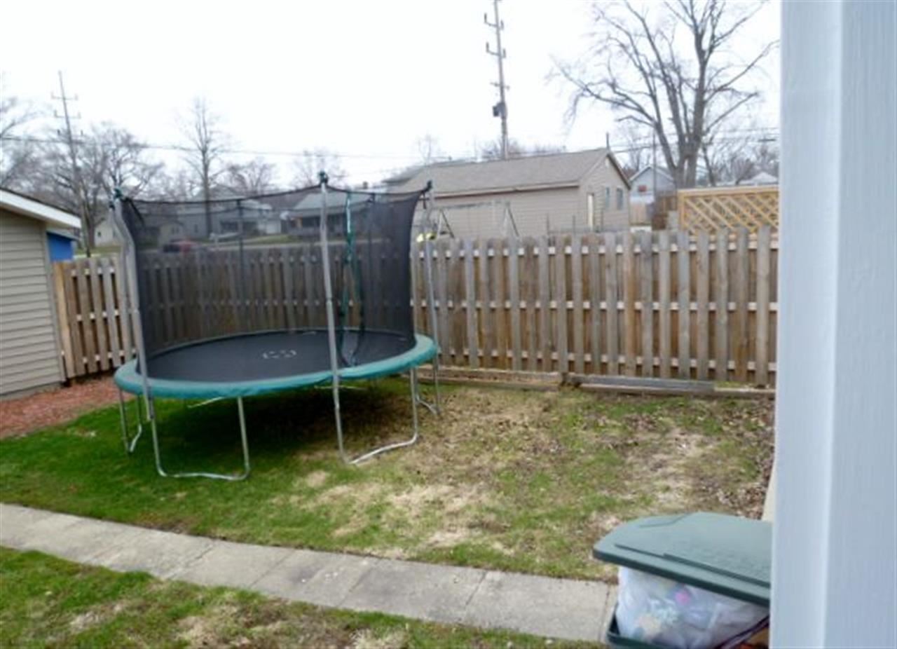 307 E Stephenson St, Marion, IN 46952 photo 18