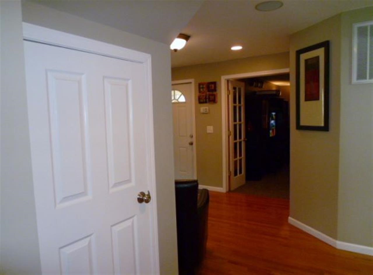 307 E Stephenson St, Marion, IN 46952 photo 4