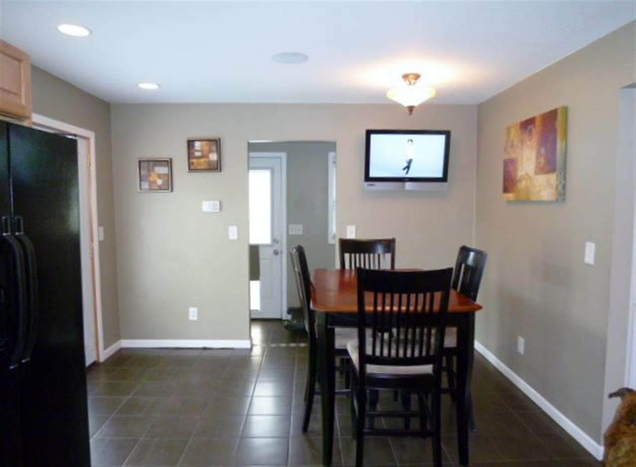 307 E Stephenson St, Marion, IN 46952 photo 10