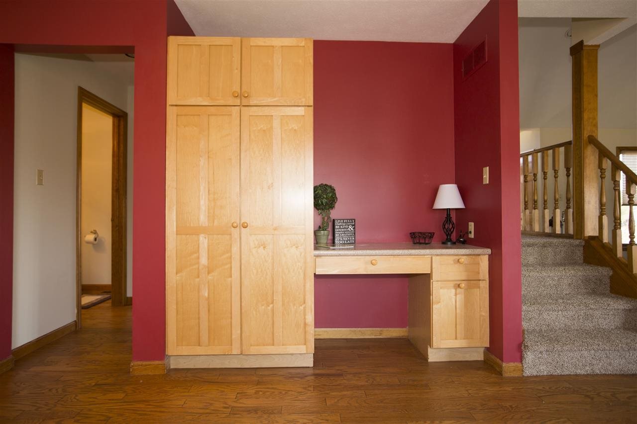 12234 Covered Wagon Ct, Granger, IN 46530 photo 3