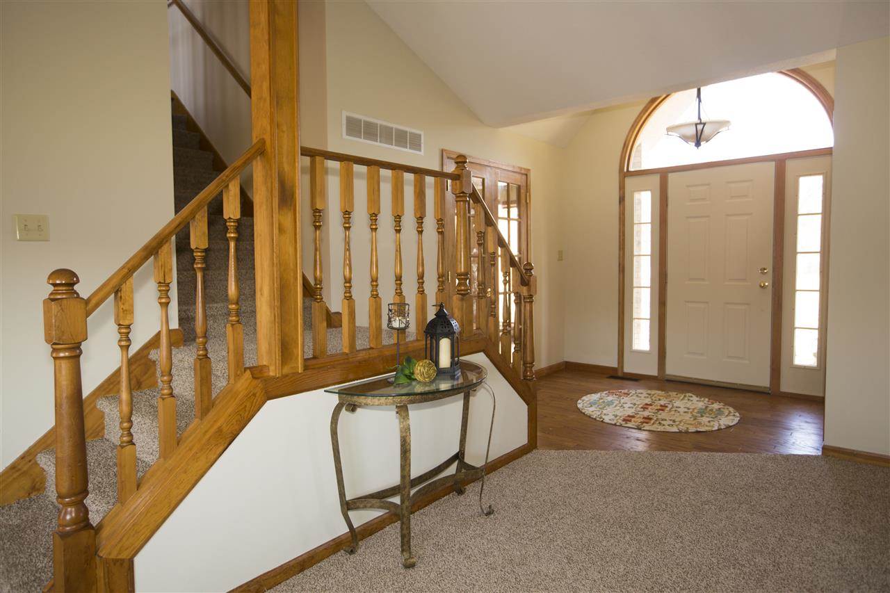 12234 Covered Wagon Ct, Granger, IN 46530 photo 2