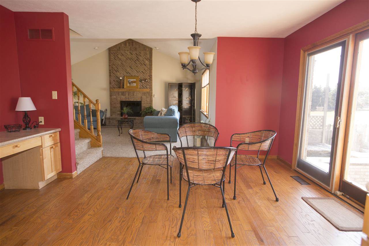 12234 Covered Wagon Ct, Granger, IN 46530 photo 7
