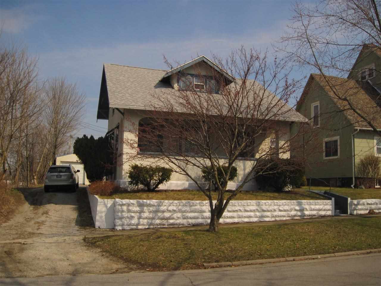 308 W Mitchell St, Kendallville, IN 46755 photo 4