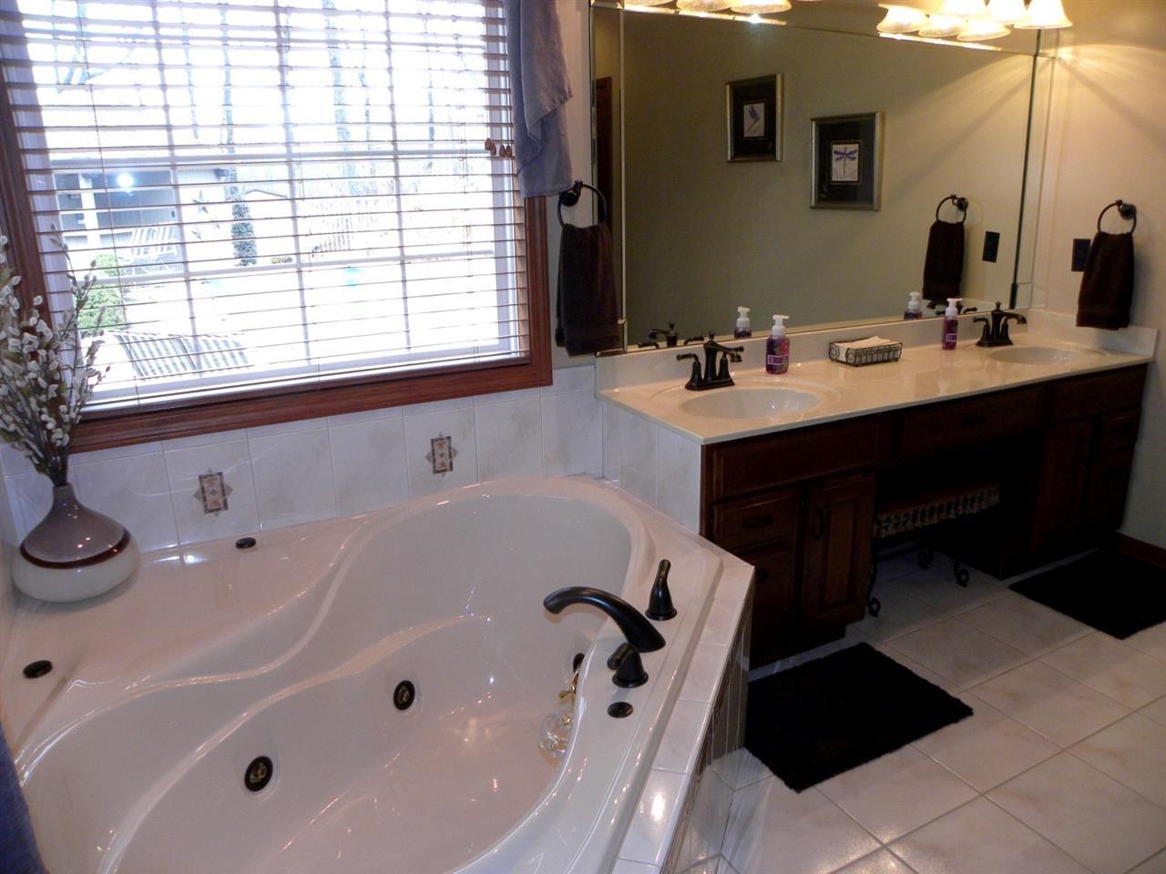3666 E State Road 68, Haubstadt, IN 47639 photo 14