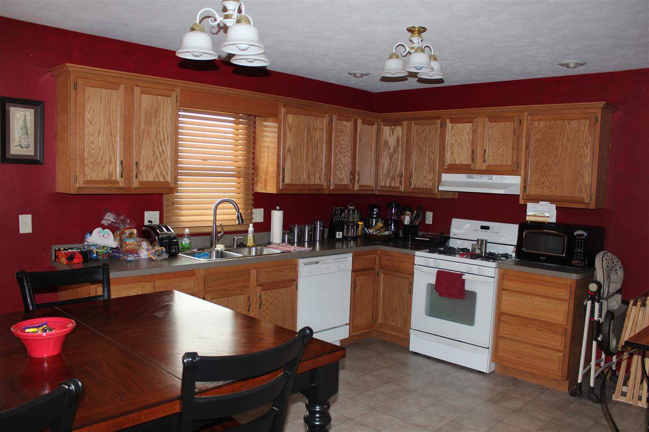 617 Heritage Dr, Middlebury, IN 46540 photo 6