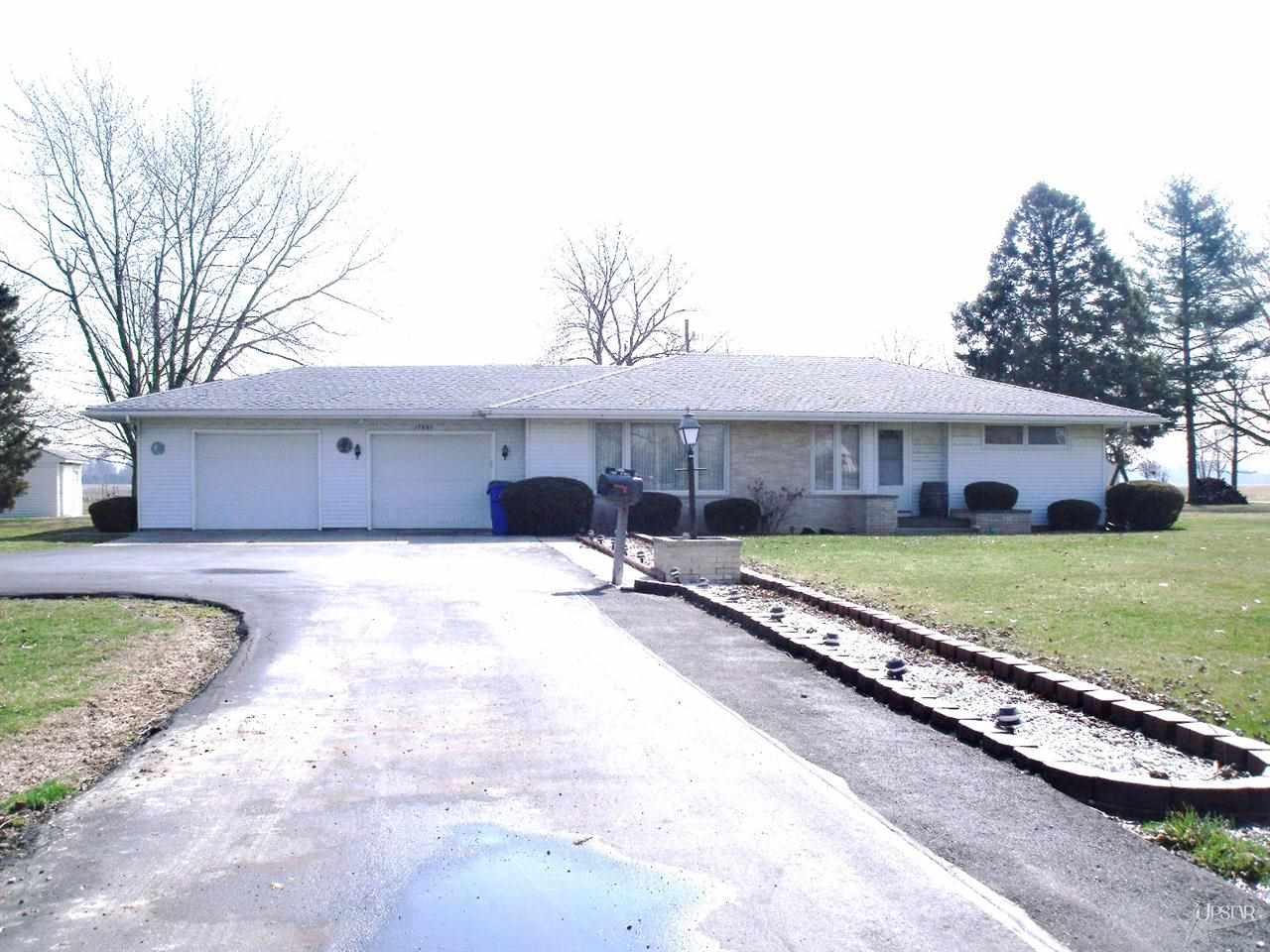17807 Bluffton Rd, Yoder, IN 46798 photo 1