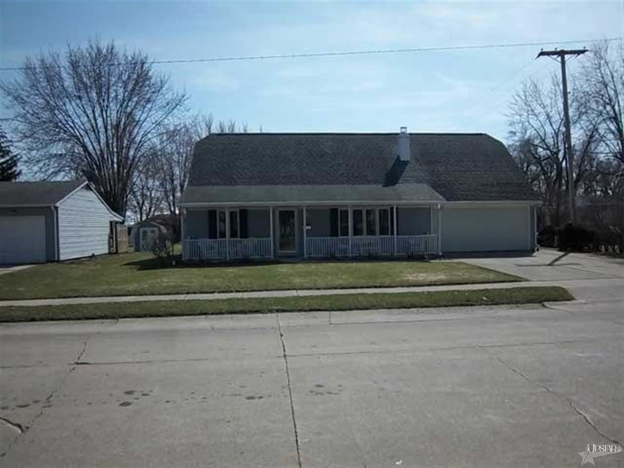 2317 Maplewood Rd, Fort Wayne, IN 46819 photo 2