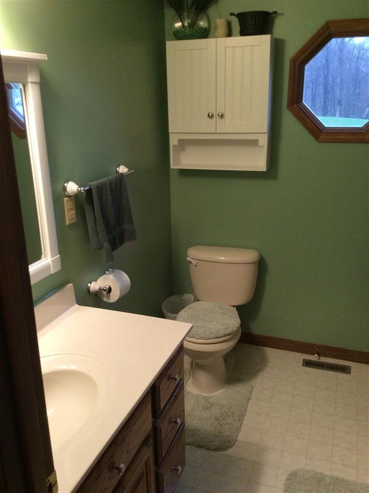 4406 S Ridge Ln, Washington, IN 47501 photo 9
