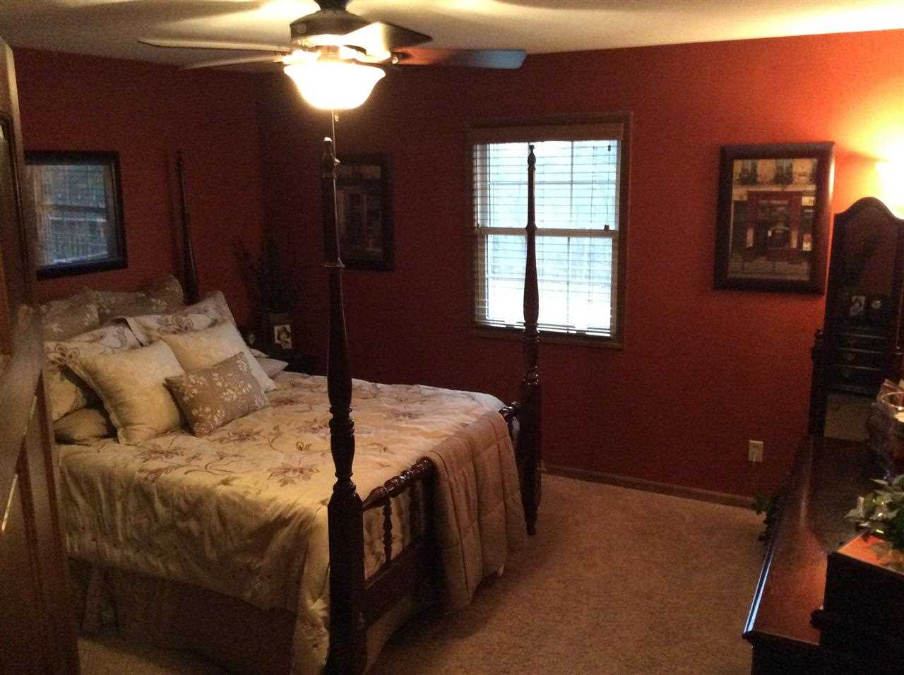 4406 S Ridge Ln, Washington, IN 47501 photo 7