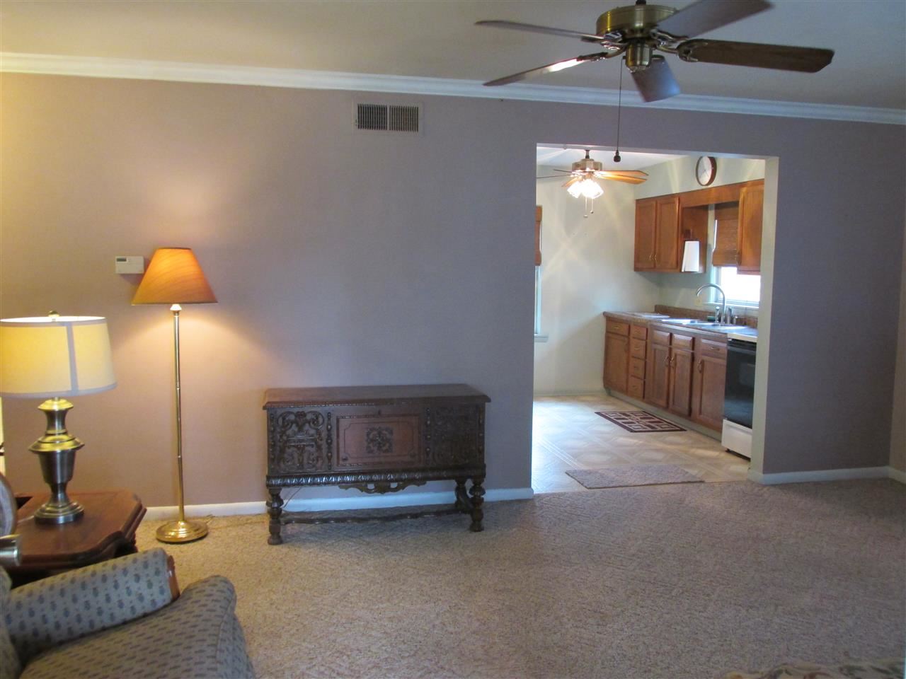 1516 S Saint James Blvd, Evansville, IN 47714 photo 5